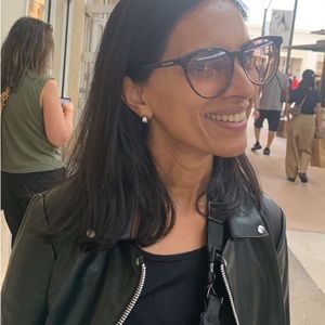 Meet your Posher, Farzana